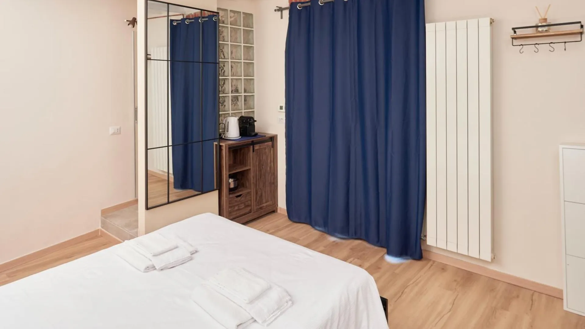 Luma Domus Romantica Suite Nel Centro Di Milano 0*, Mailand Italien